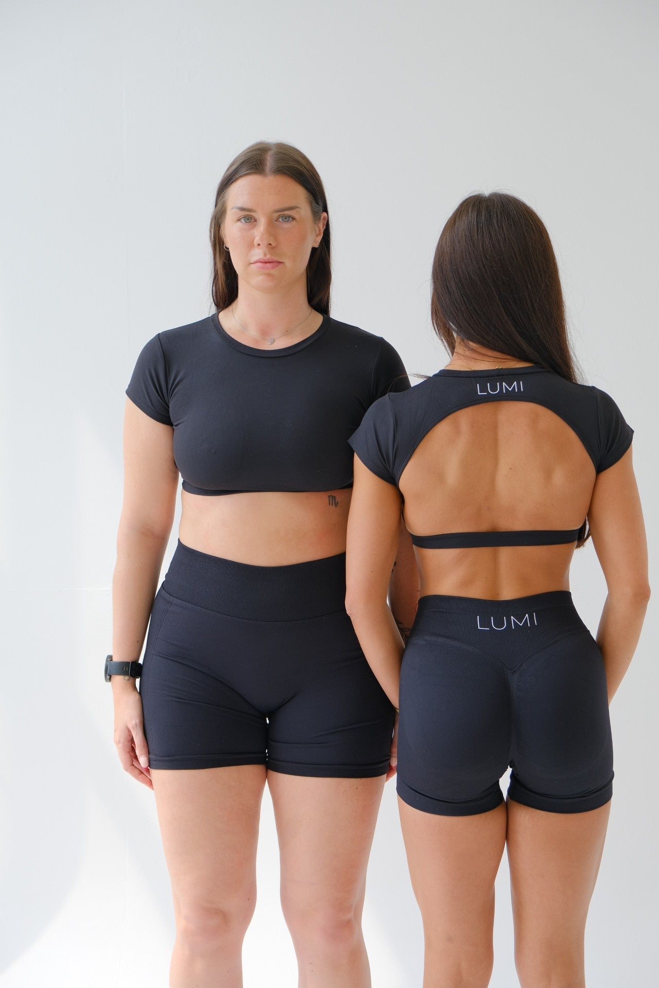 Abundance Backless Crop